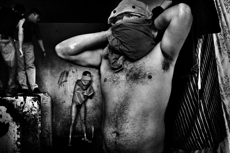 Encerrados © Valerio Bispuri