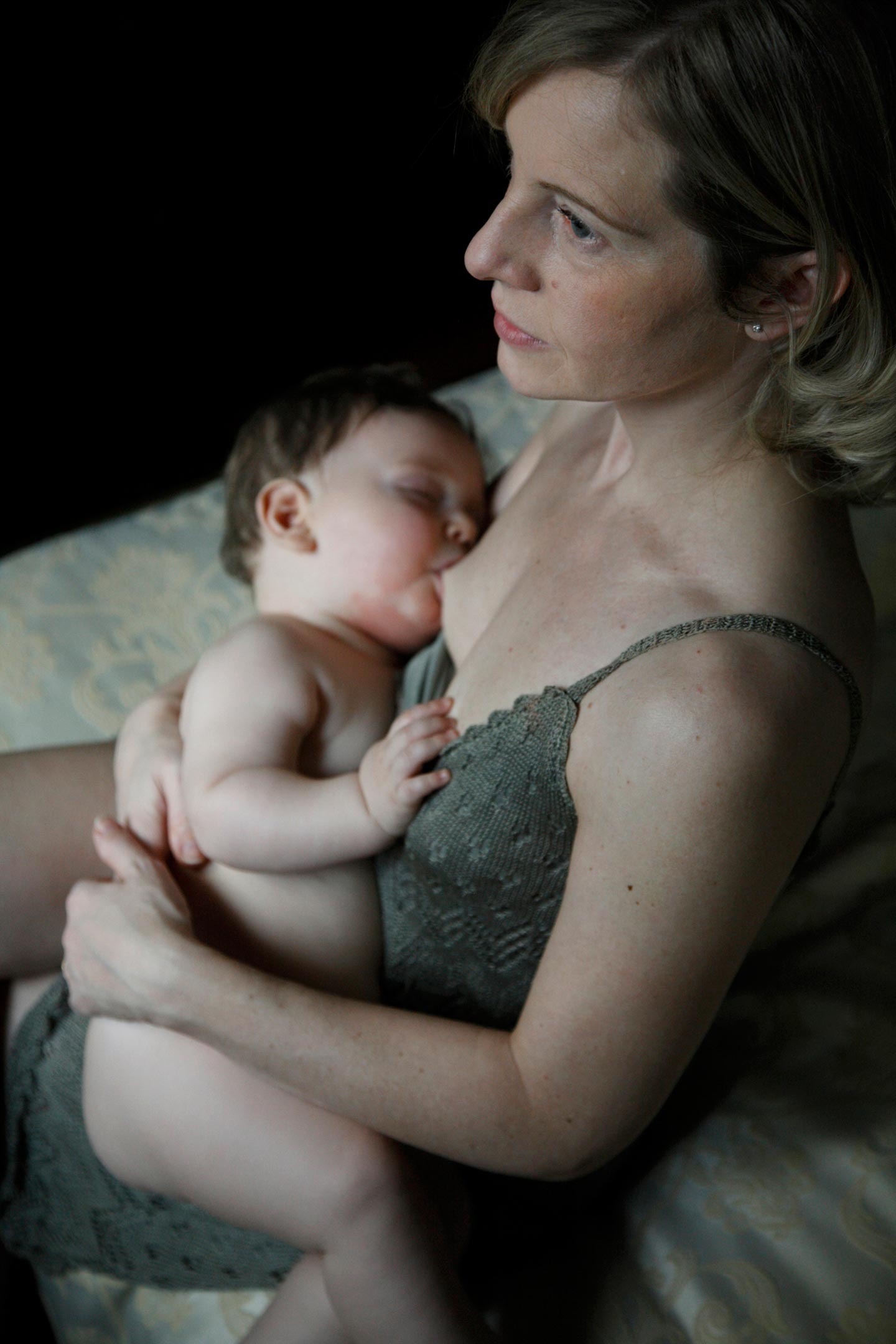 Leigh Felten Breastfeeding Video