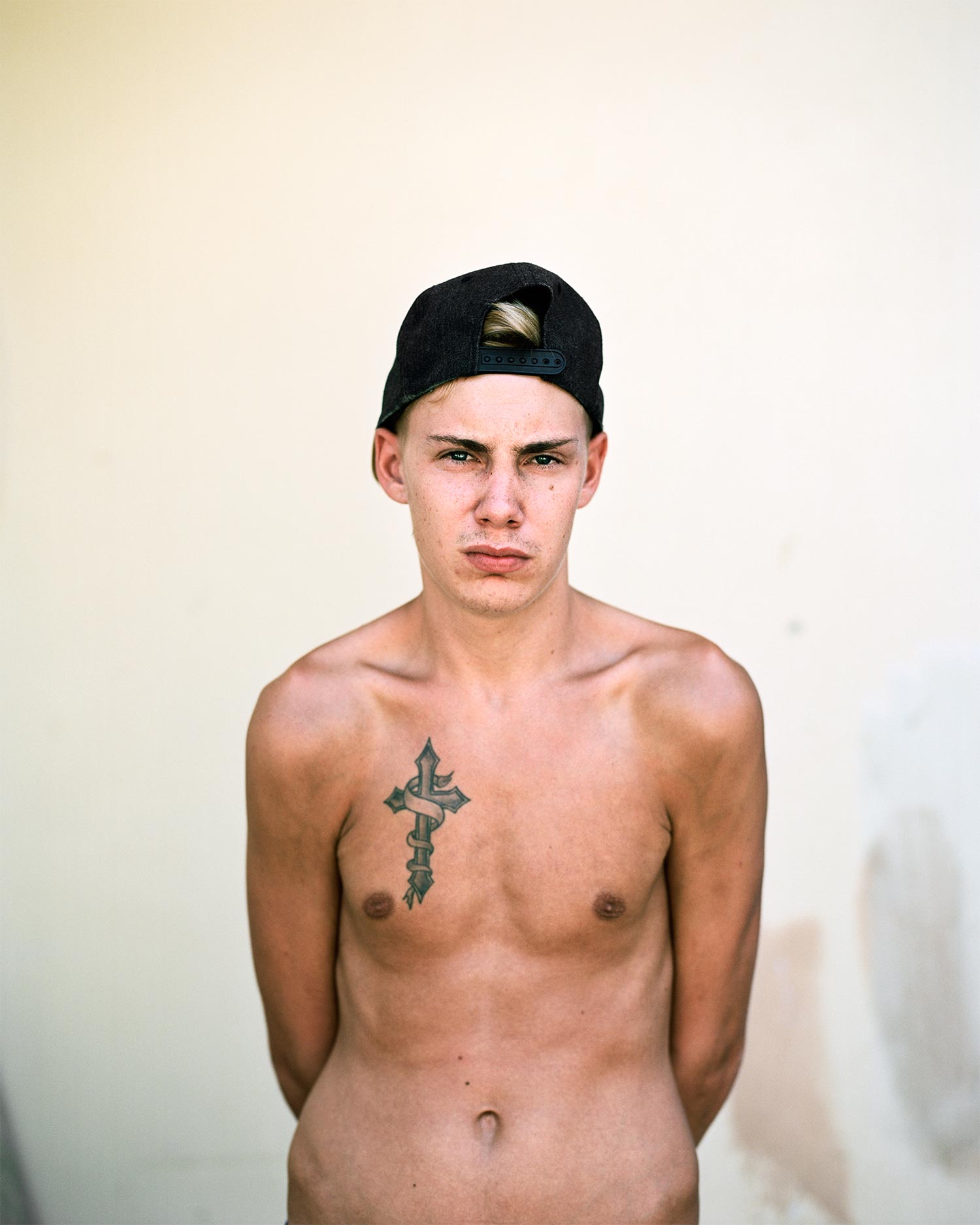 FotoFirst — William Lakin Portrays the Young Brits Working in Vacation ...