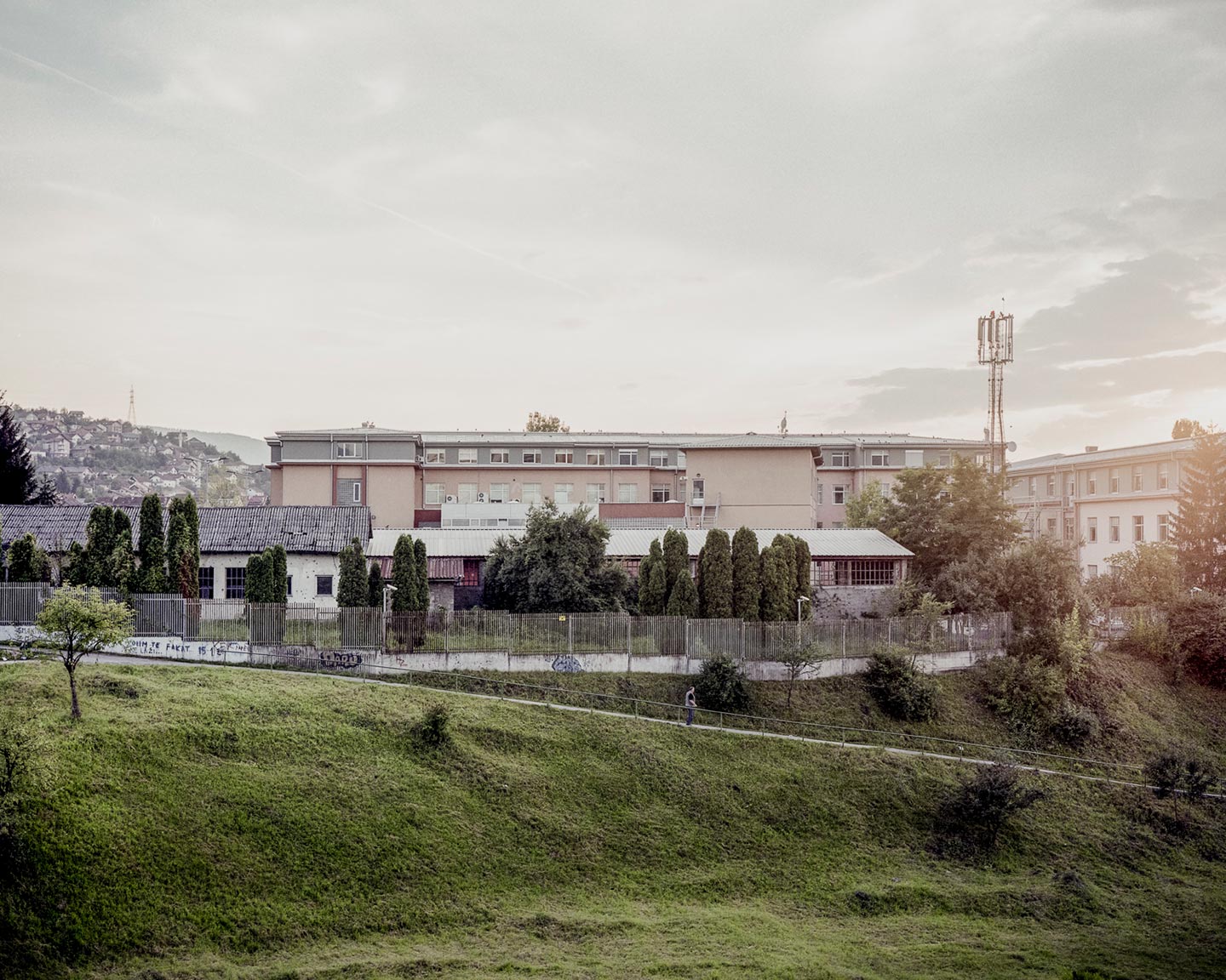 Makeshift © Pawel Starzec